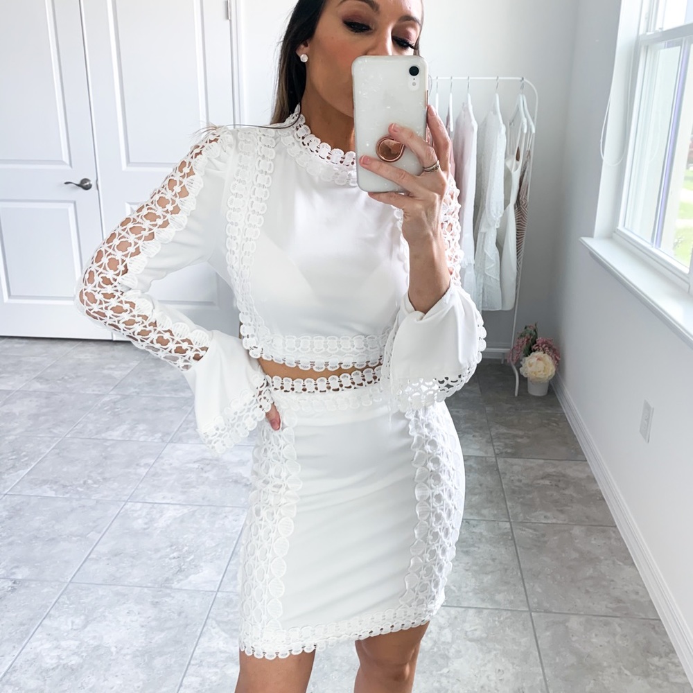 White Guipure Lace Two Piece Top Skirt Coord Set - Picture 13 of 15